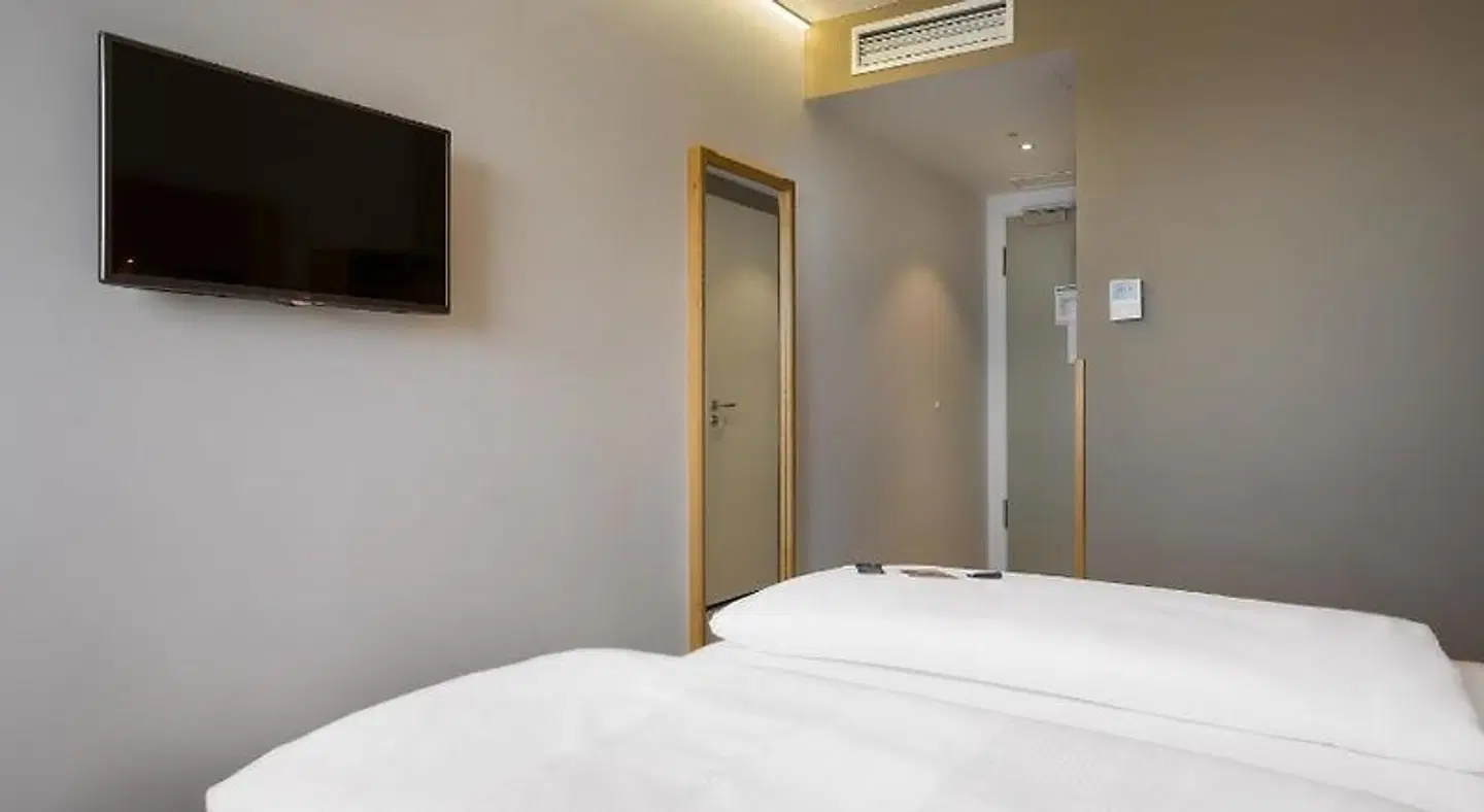 Atomis Hotel Dachau Munich ROOM_EXAMPLE