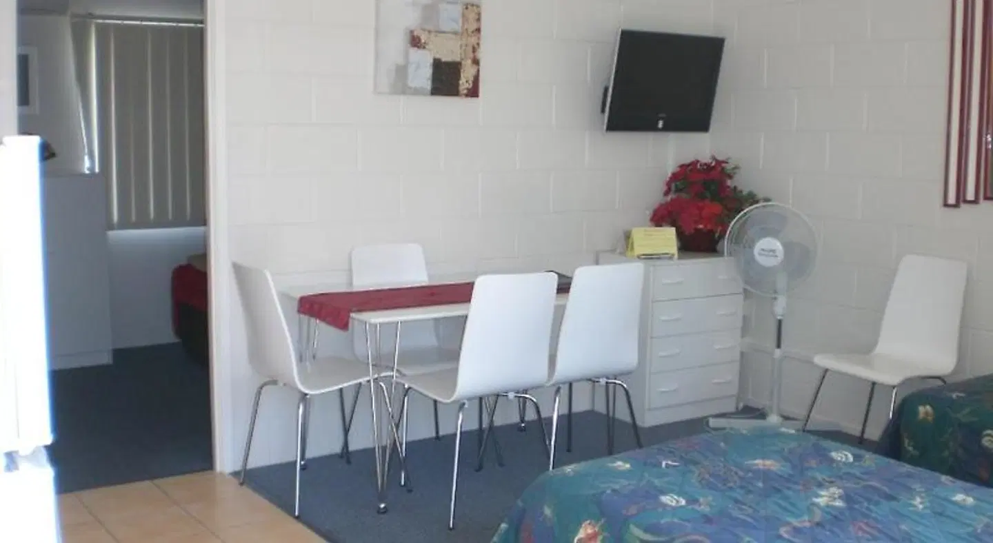 Top Spot Motel ROOM_EXAMPLE