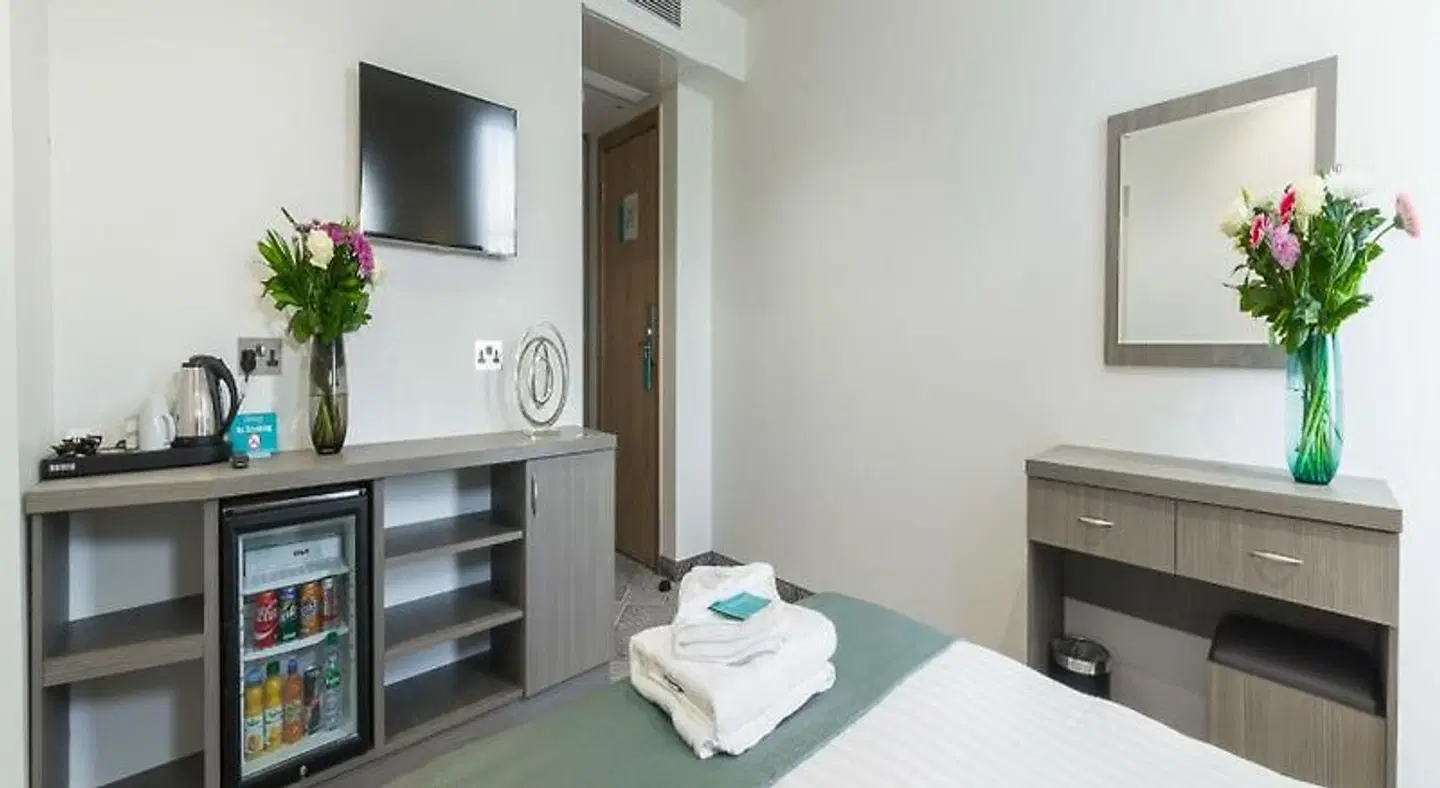The Lion & Key Hotel Badezimmer