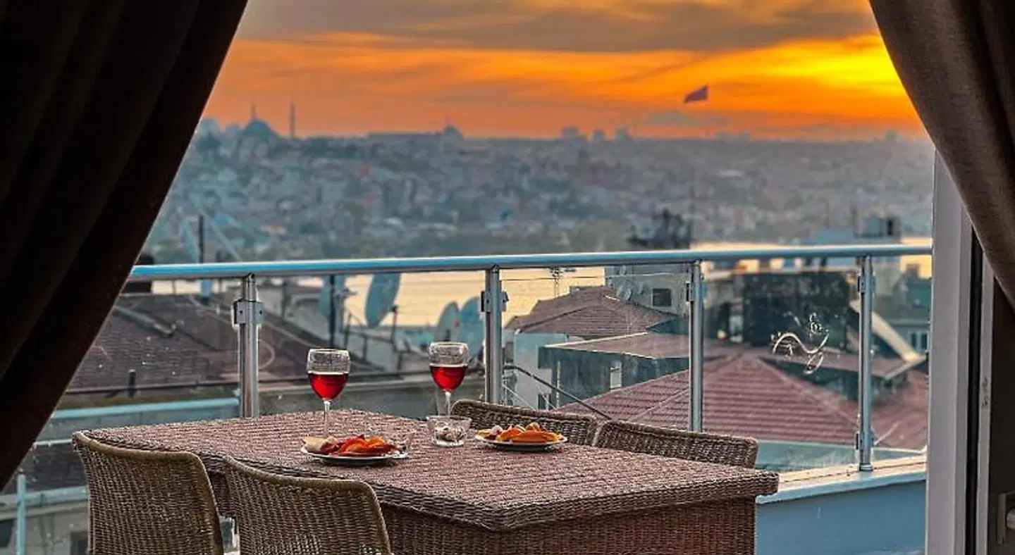 Hotel Des Arts - Istanbul Terrasse