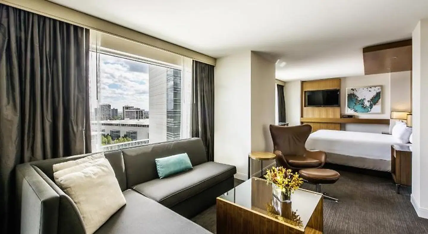 Hyatt Regency McCormick Place ROOM_EXAMPLE
