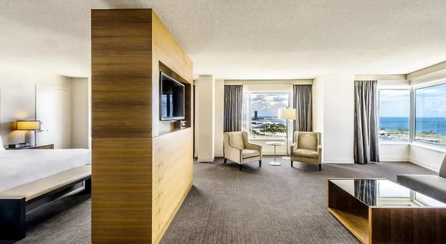 Hyatt Regency McCormick Place ROOM_EXAMPLE