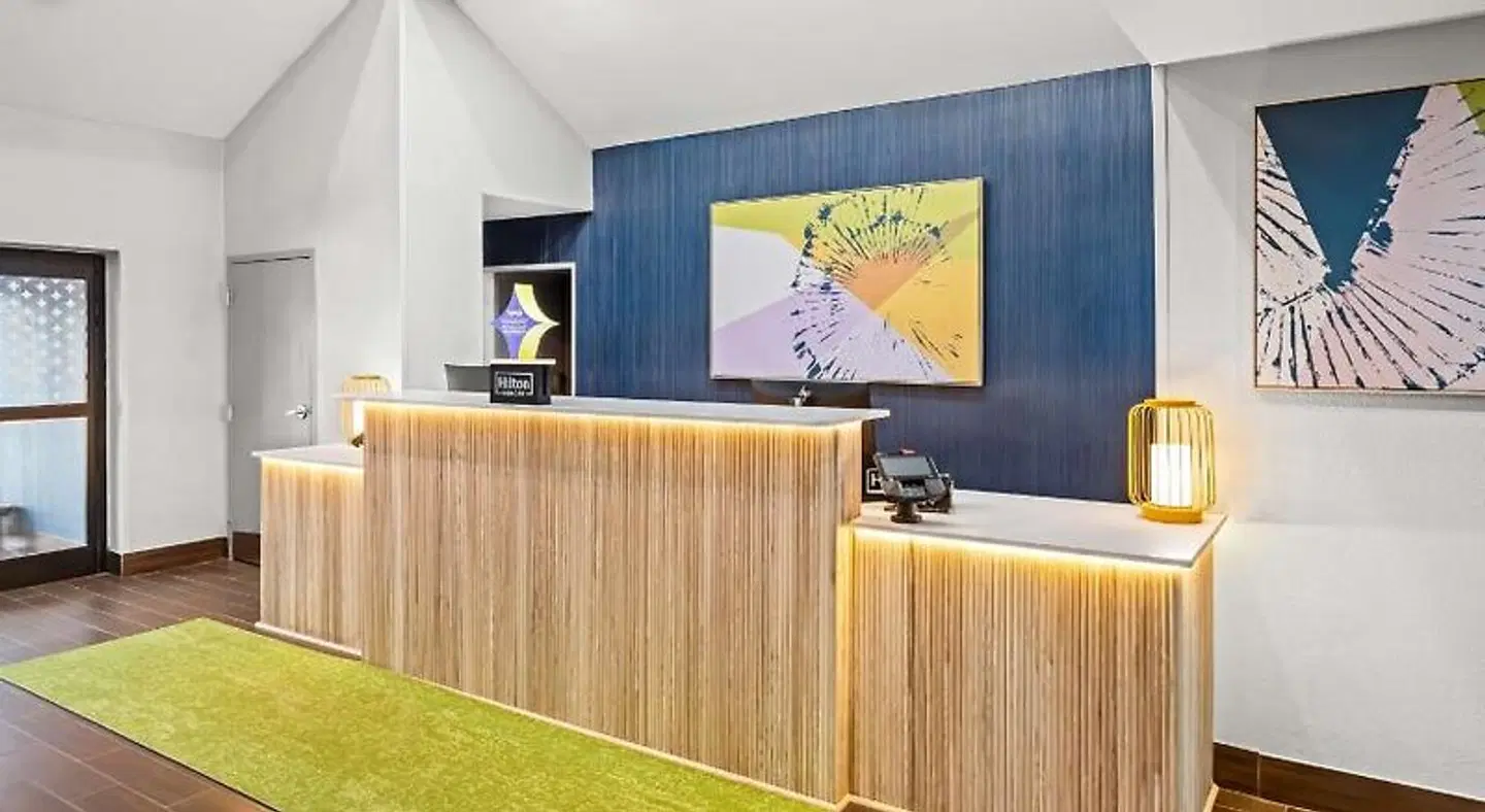 Spark By Hilton Oxford LOUNGE_LOBBY