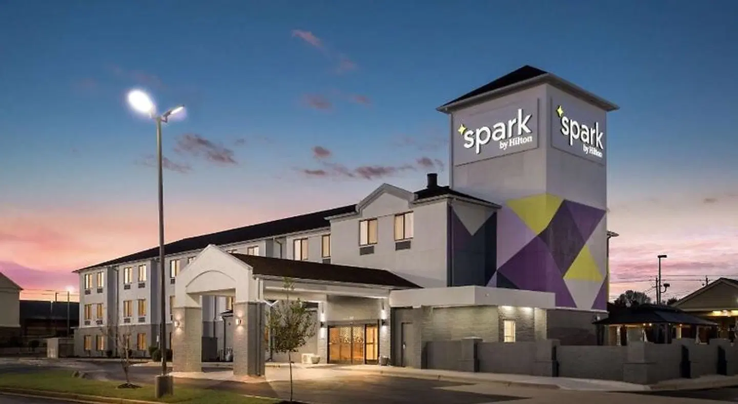 Spark By Hilton Oxford EXTERIOR