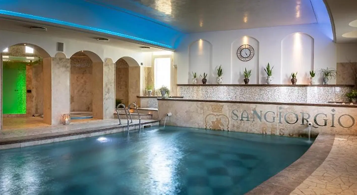 Sangiorgio Resort & Spa Hallenbad