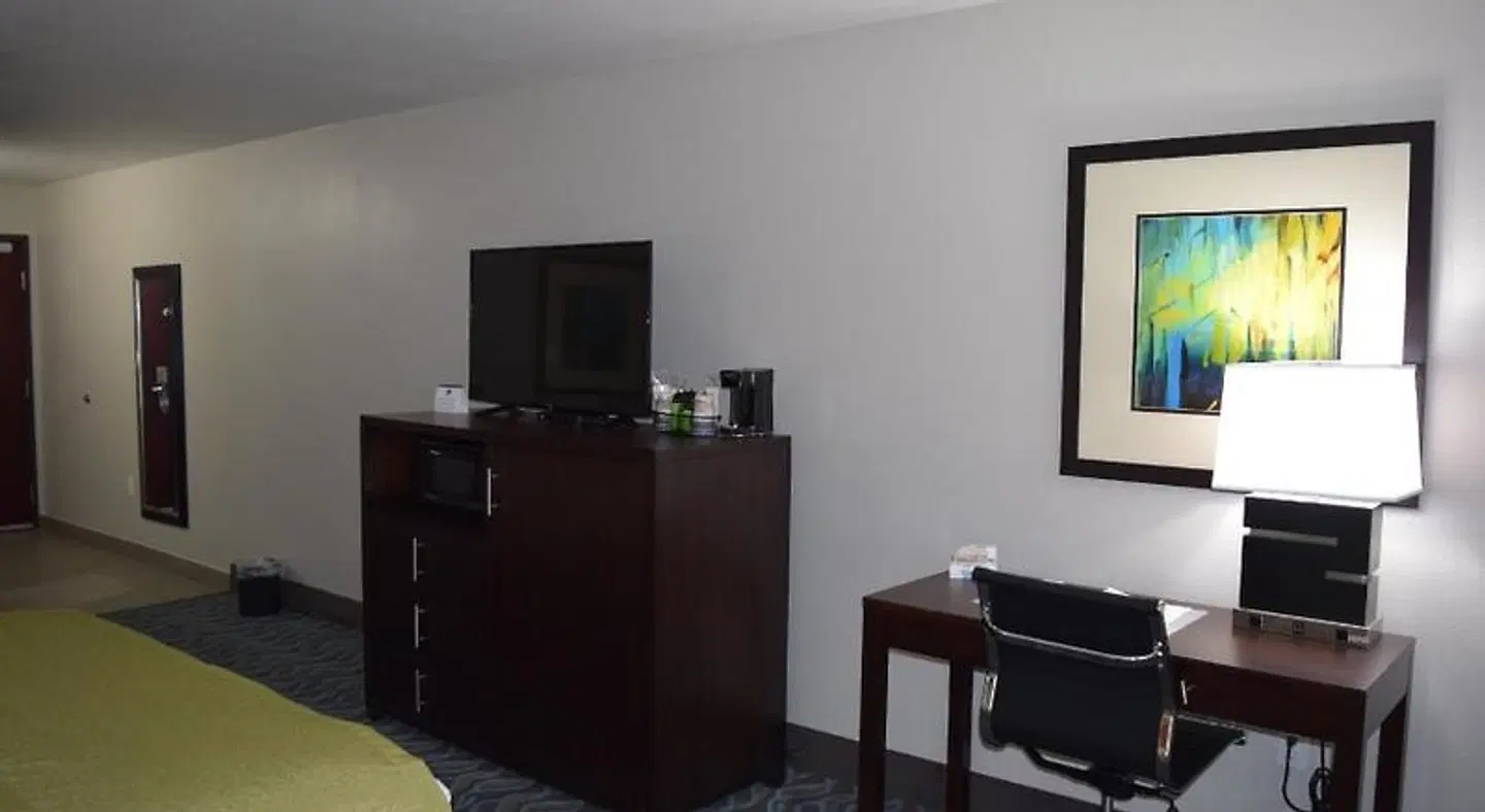 Best Western Plus Hardeeville Inn & Suites ROOM_EXAMPLE