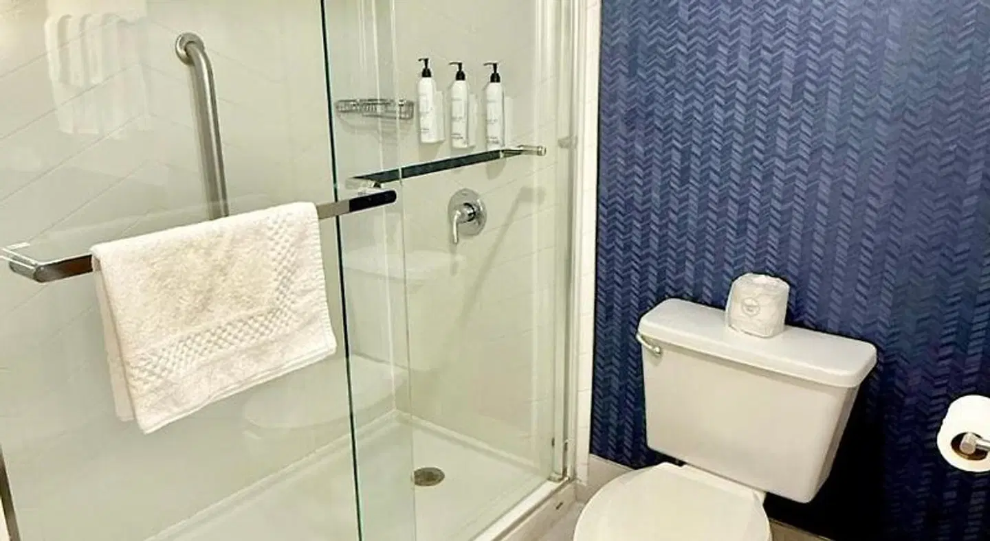 Fairfield Inn & Suites Knoxville / East Badezimmer