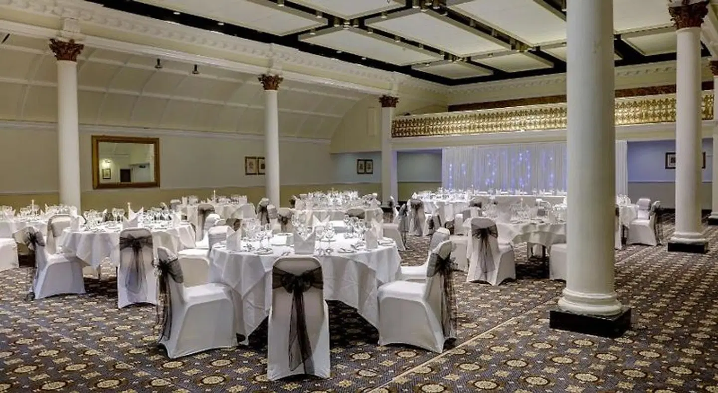 Crown & Mitre Konferenz