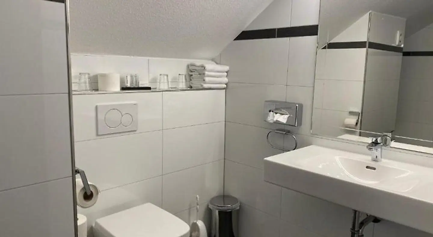 Hotel Rosengarten Badezimmer