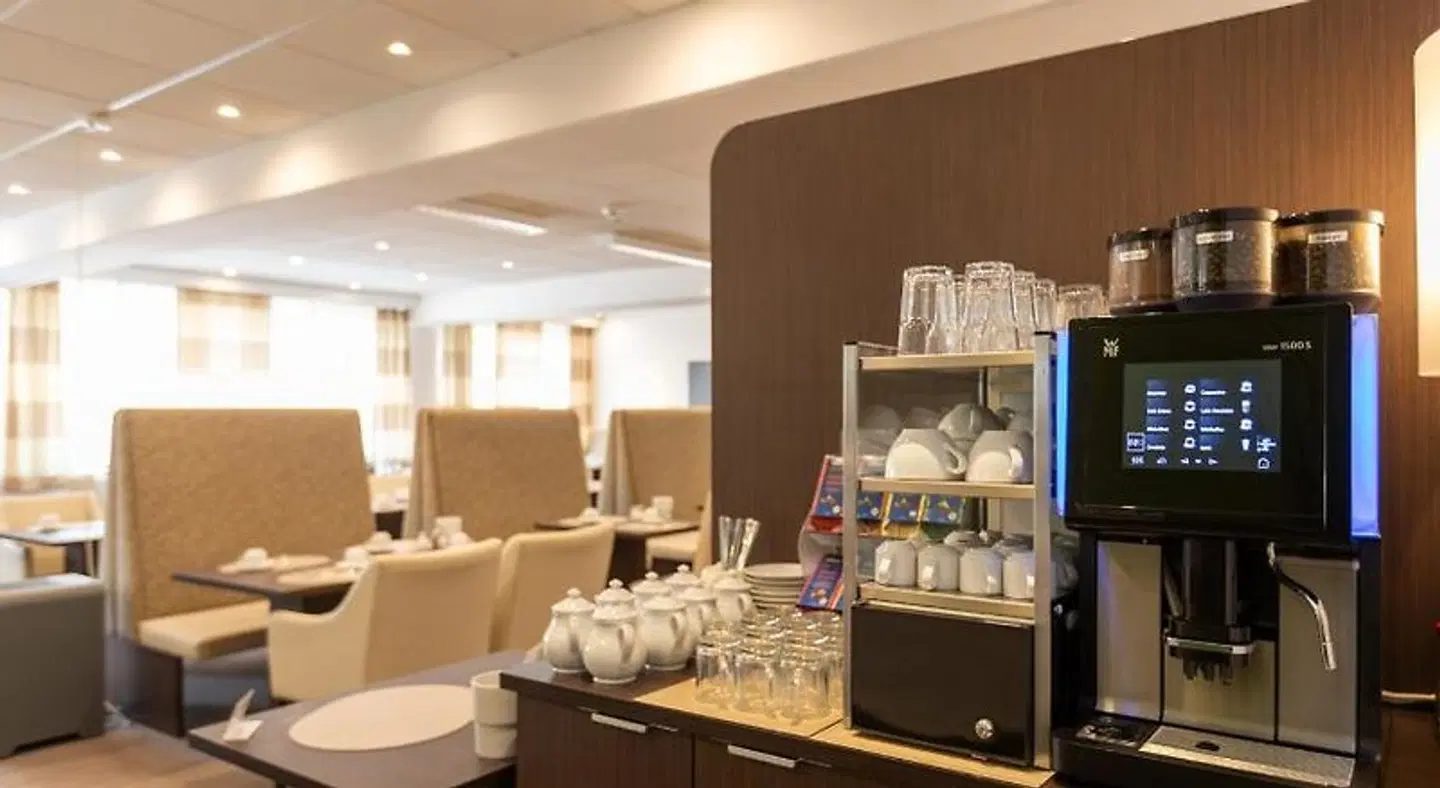 Hermes LOUNGE_LOBBY