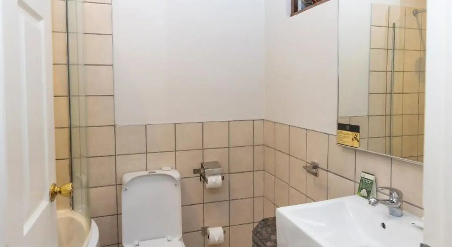 Premier Hotel Pinetown Badezimmer