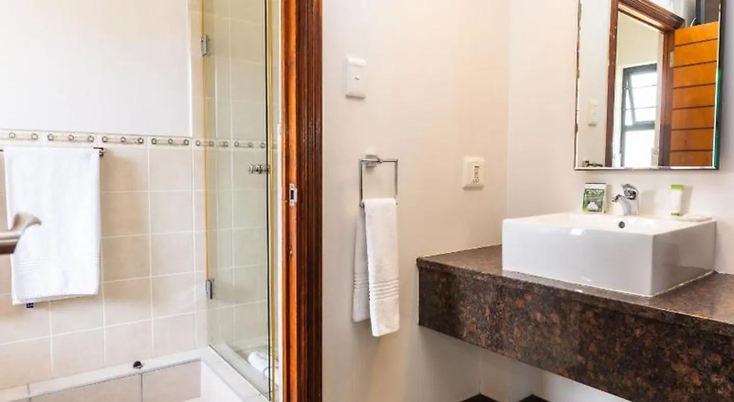 Premier Hotel Pinetown Badezimmer