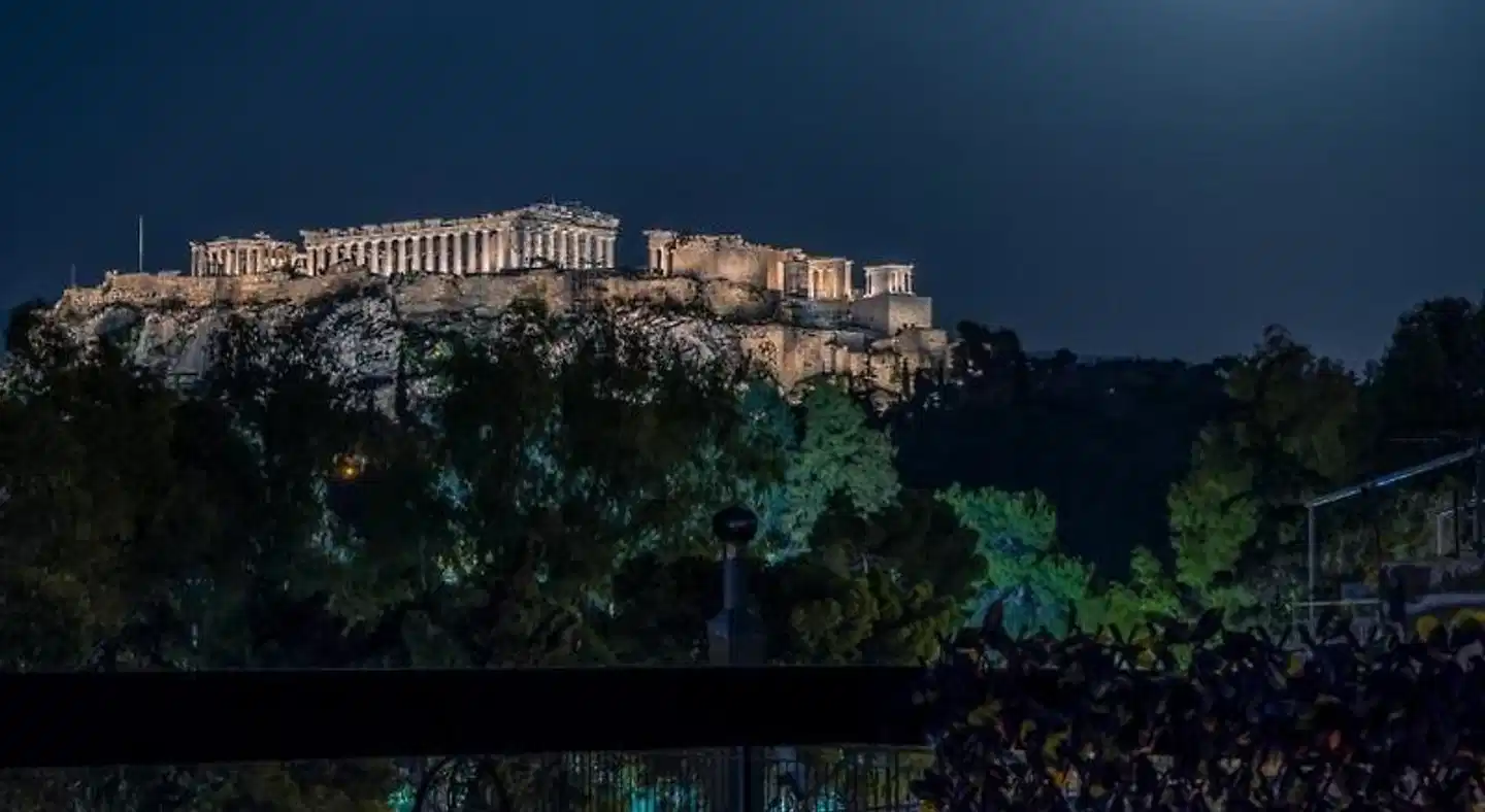 Acropolis Vision Aussenansicht