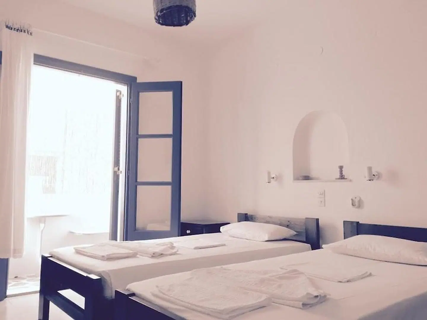 Pelagos Studios ROOM_EXAMPLE