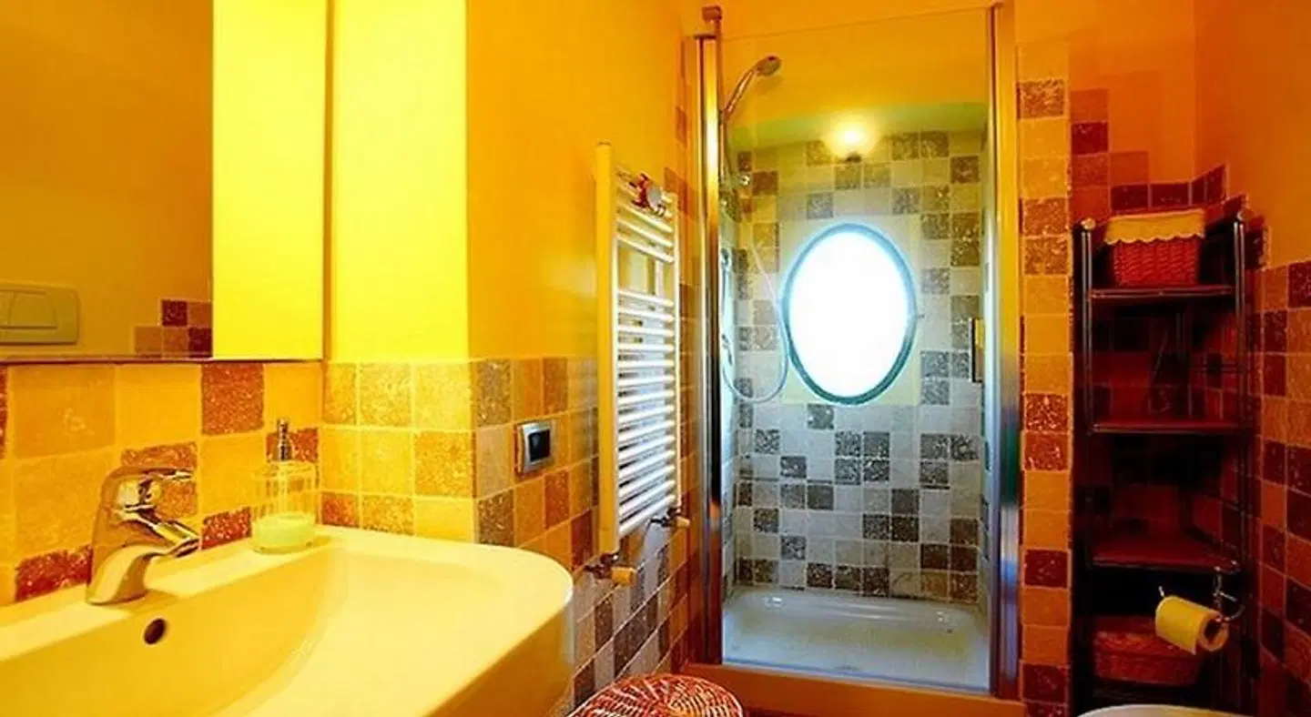 Podere Lucignano Secondo Agriturismo Badezimmer