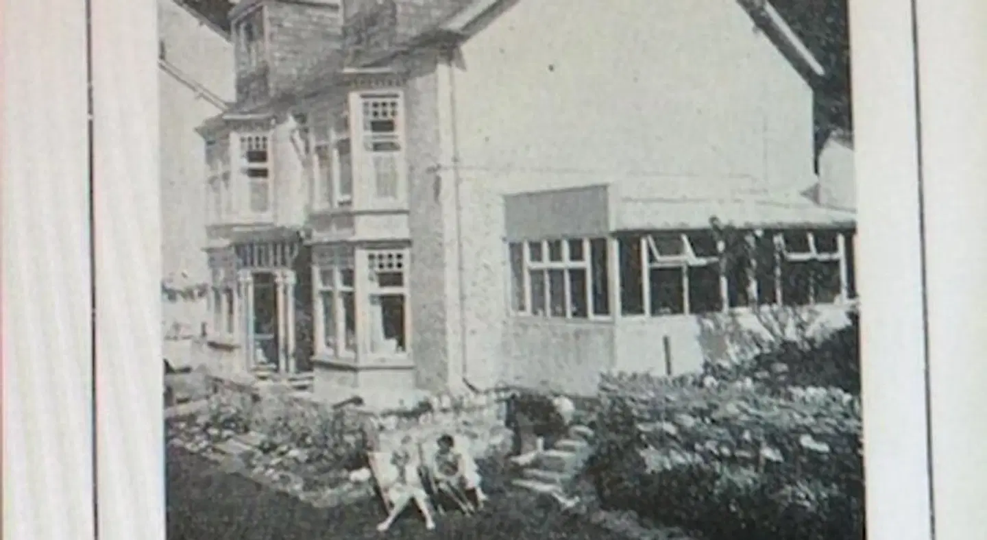 Newberry Beach Lodge EXTERIOR