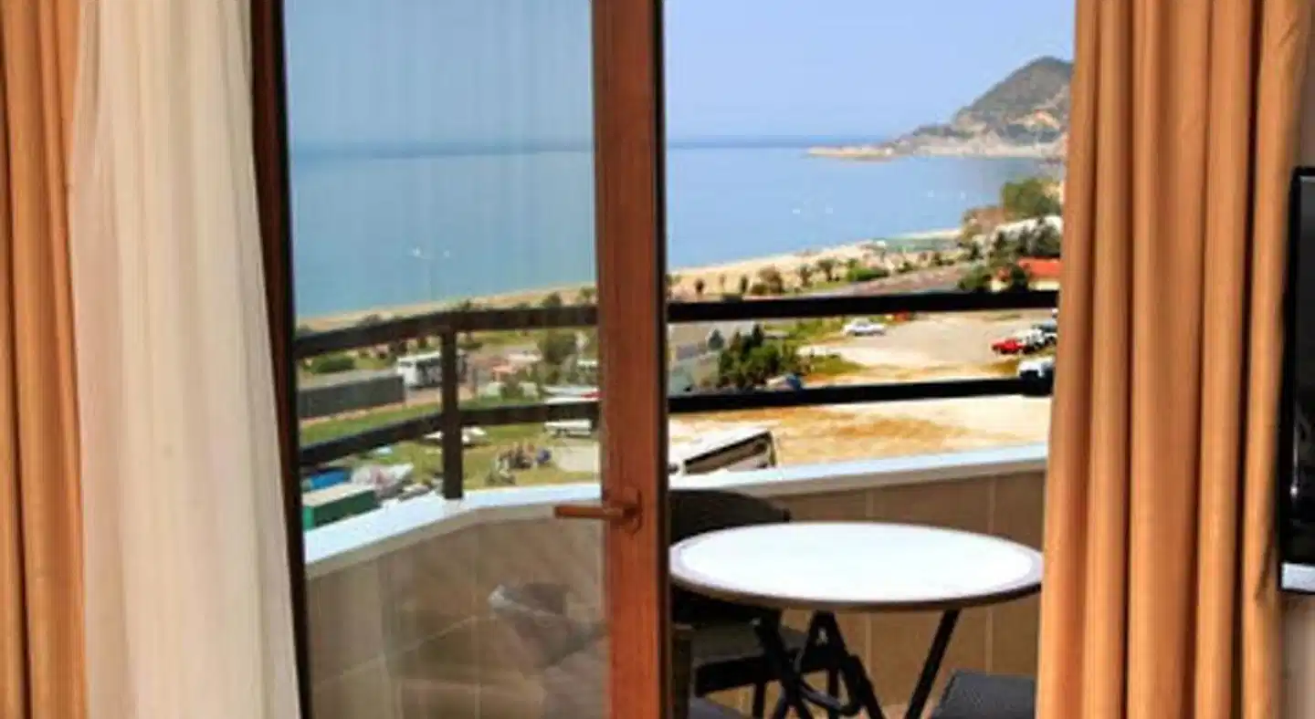 Yeniacun Apart Hotel Terrasse