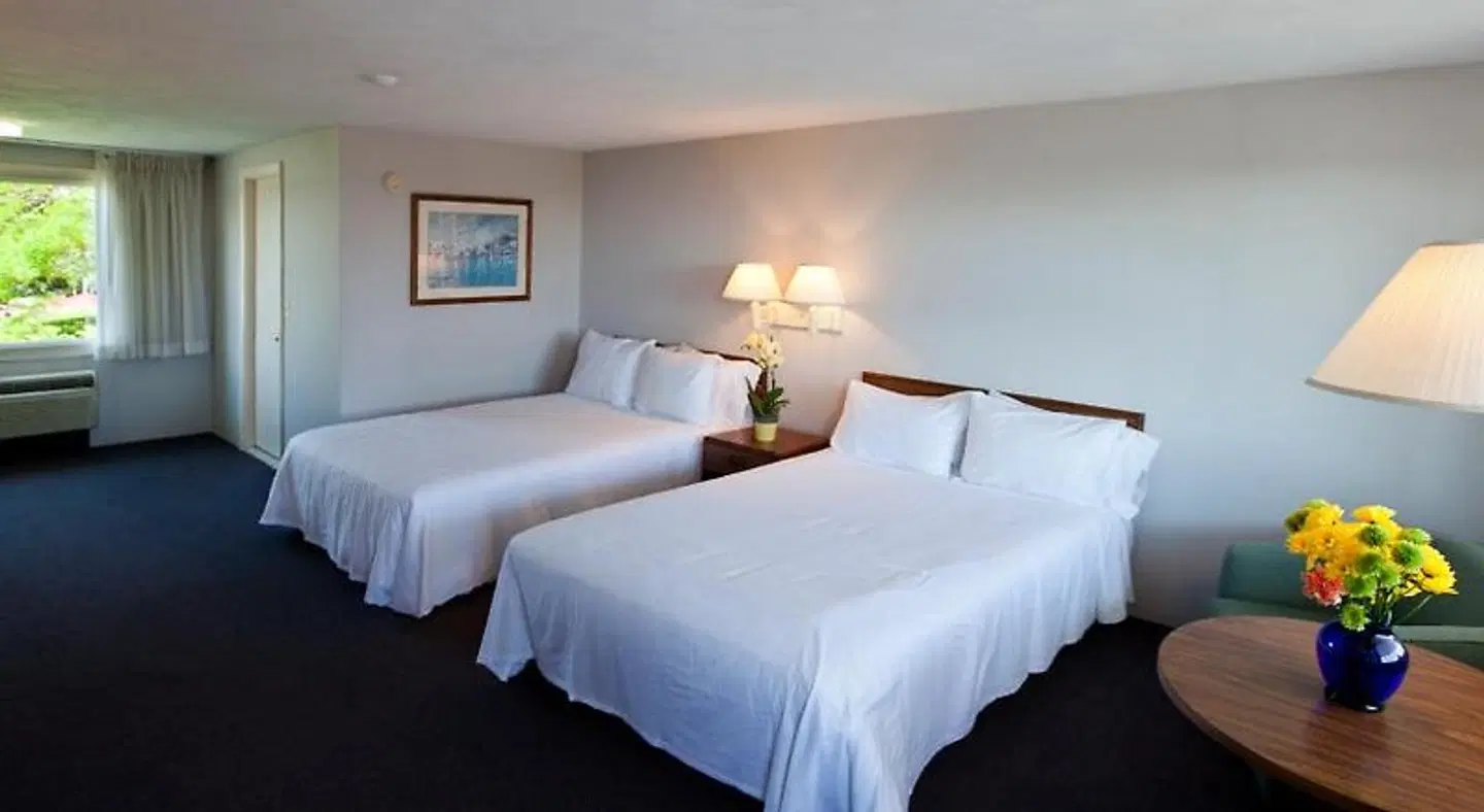 The Seaglass Inn & Spa ROOM_EXAMPLE