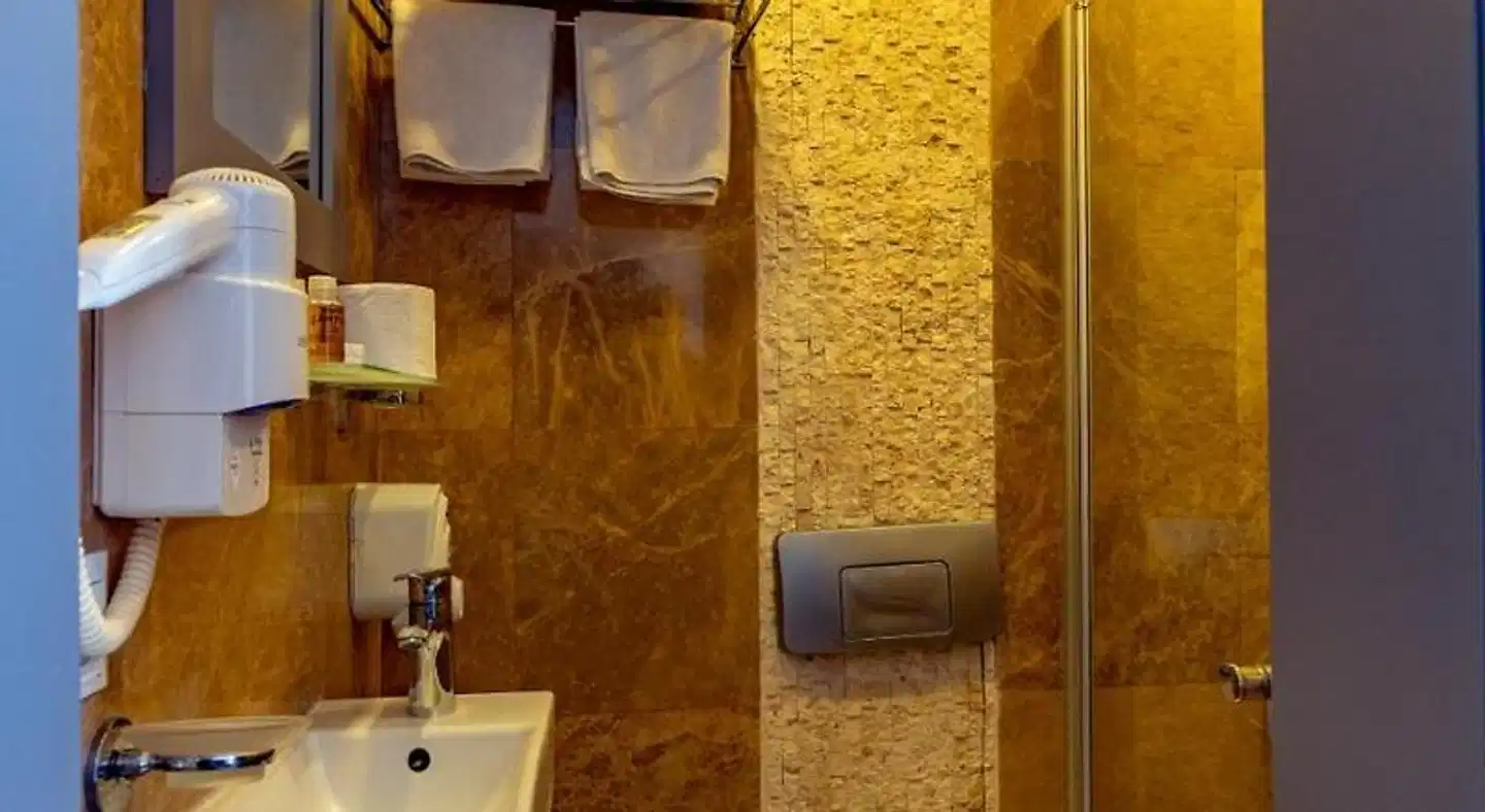 Akkan Luxury Hotel Badezimmer