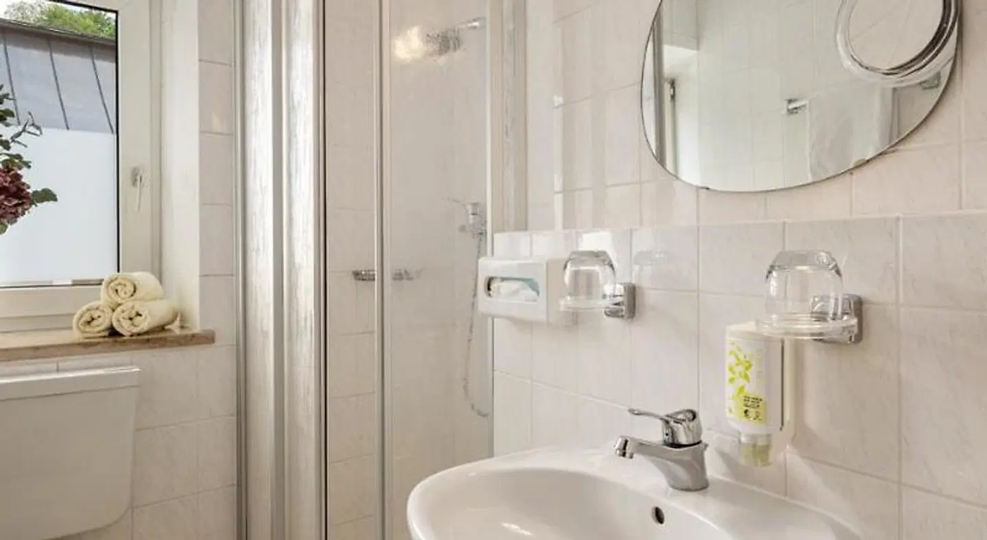 Zur Post Badezimmer