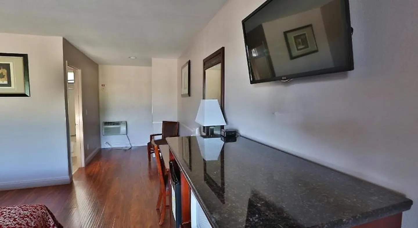 Hotel 414 Anaheim ROOM_EXAMPLE