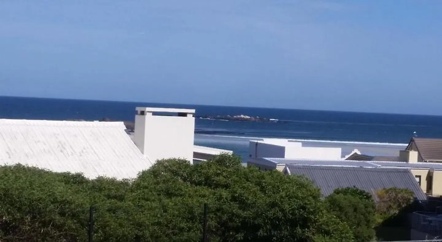 Blaauw Village Guest House Strand