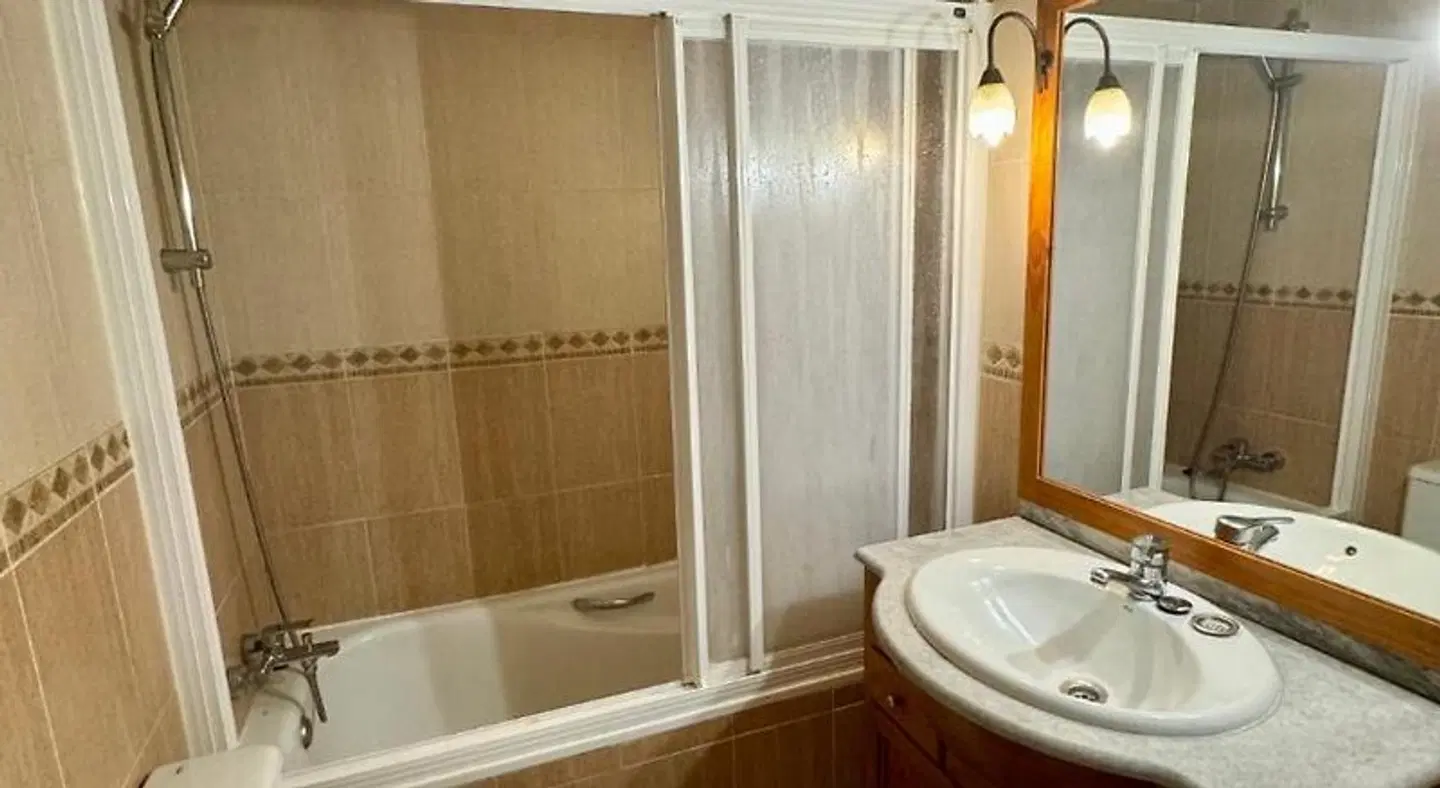 Apartamentos Mediterraneo Badezimmer