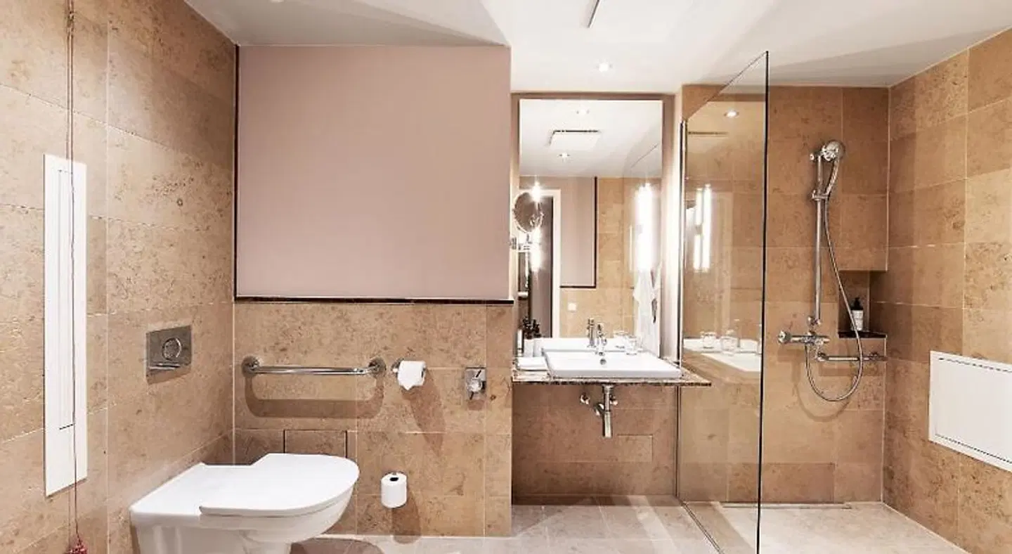 Berggasthof Königstuhl Badezimmer