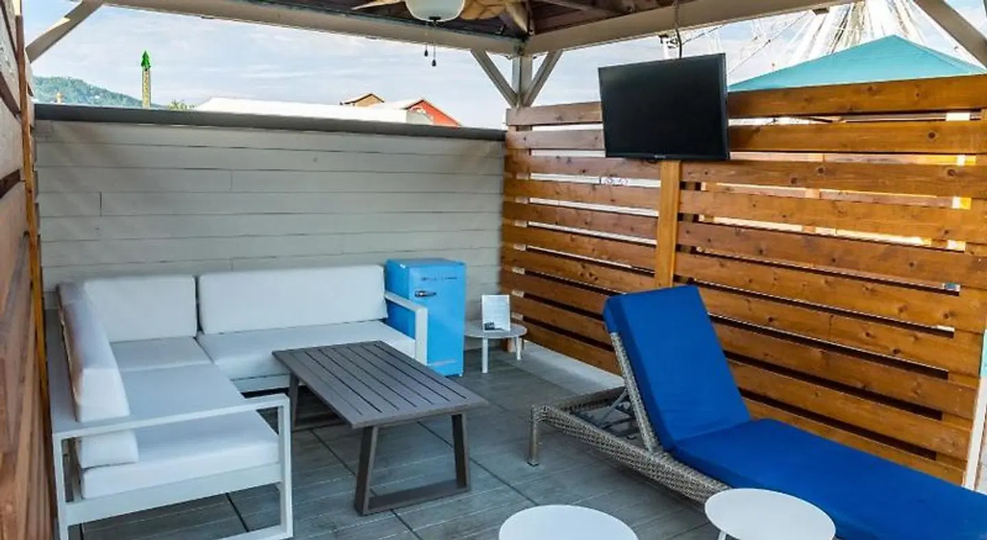 Margaritaville Island Hotel OUTDOOR_POOL