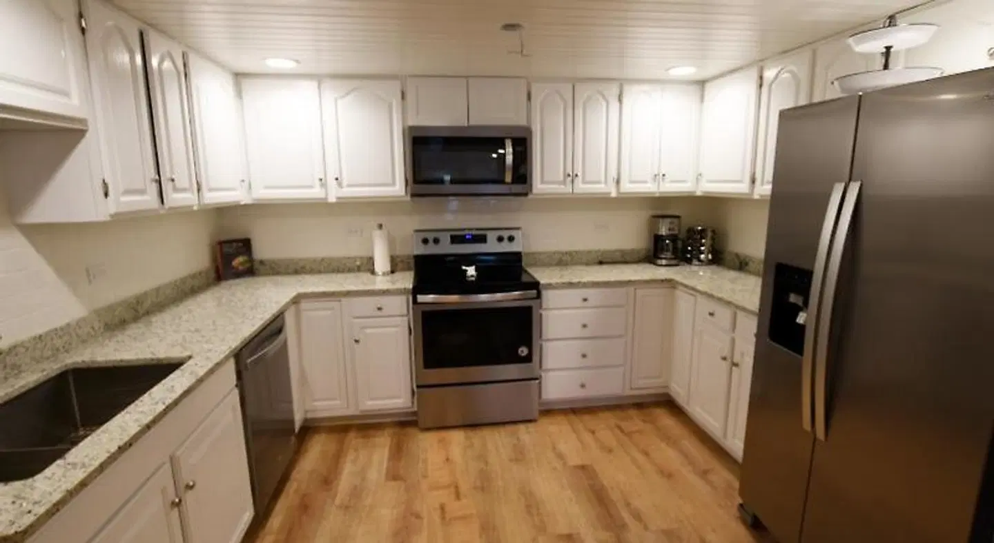 Arbors at Island Landing Hotel & Suites ROOM_EXAMPLE