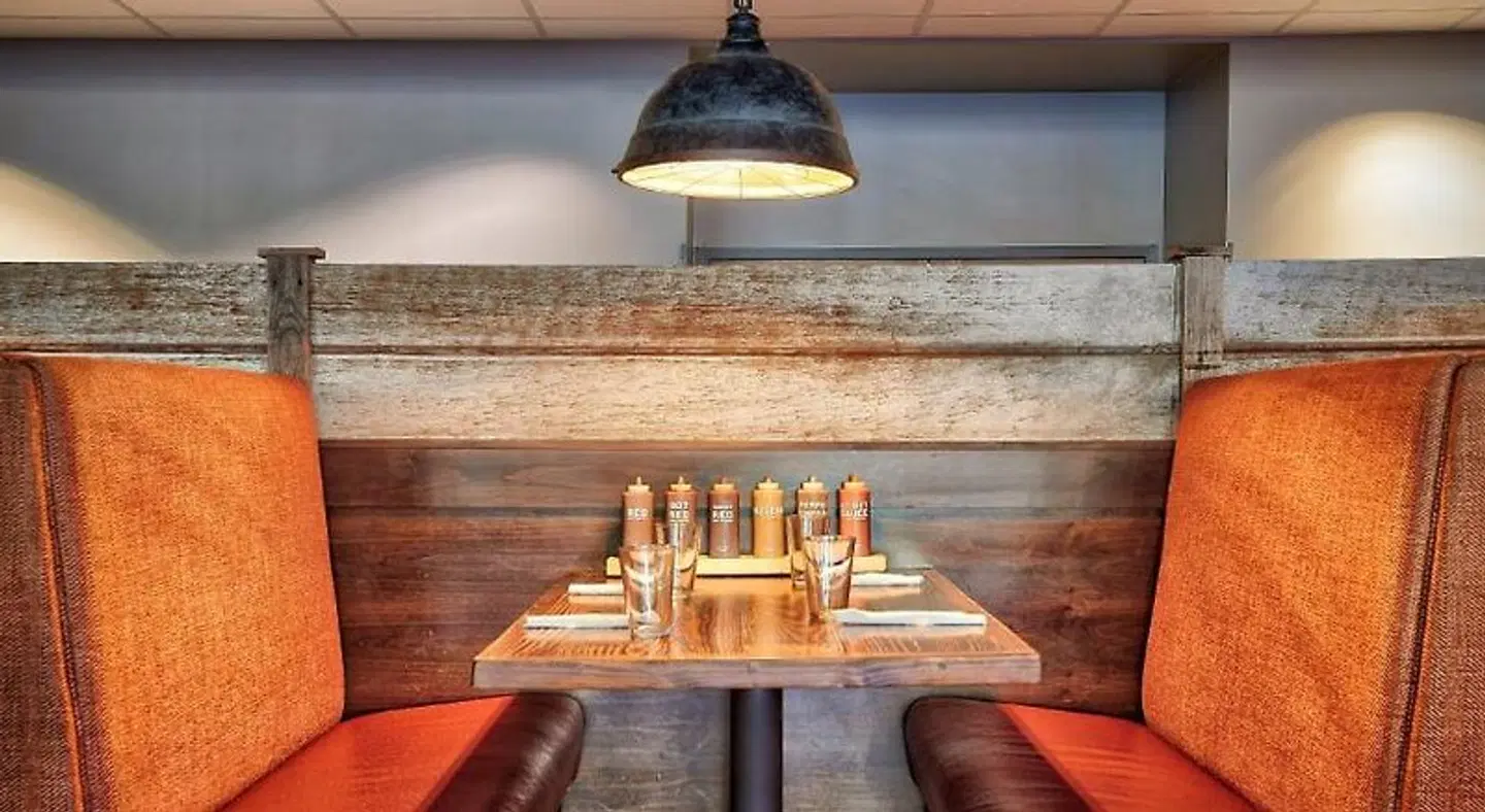 The Inn at Aspen Bar