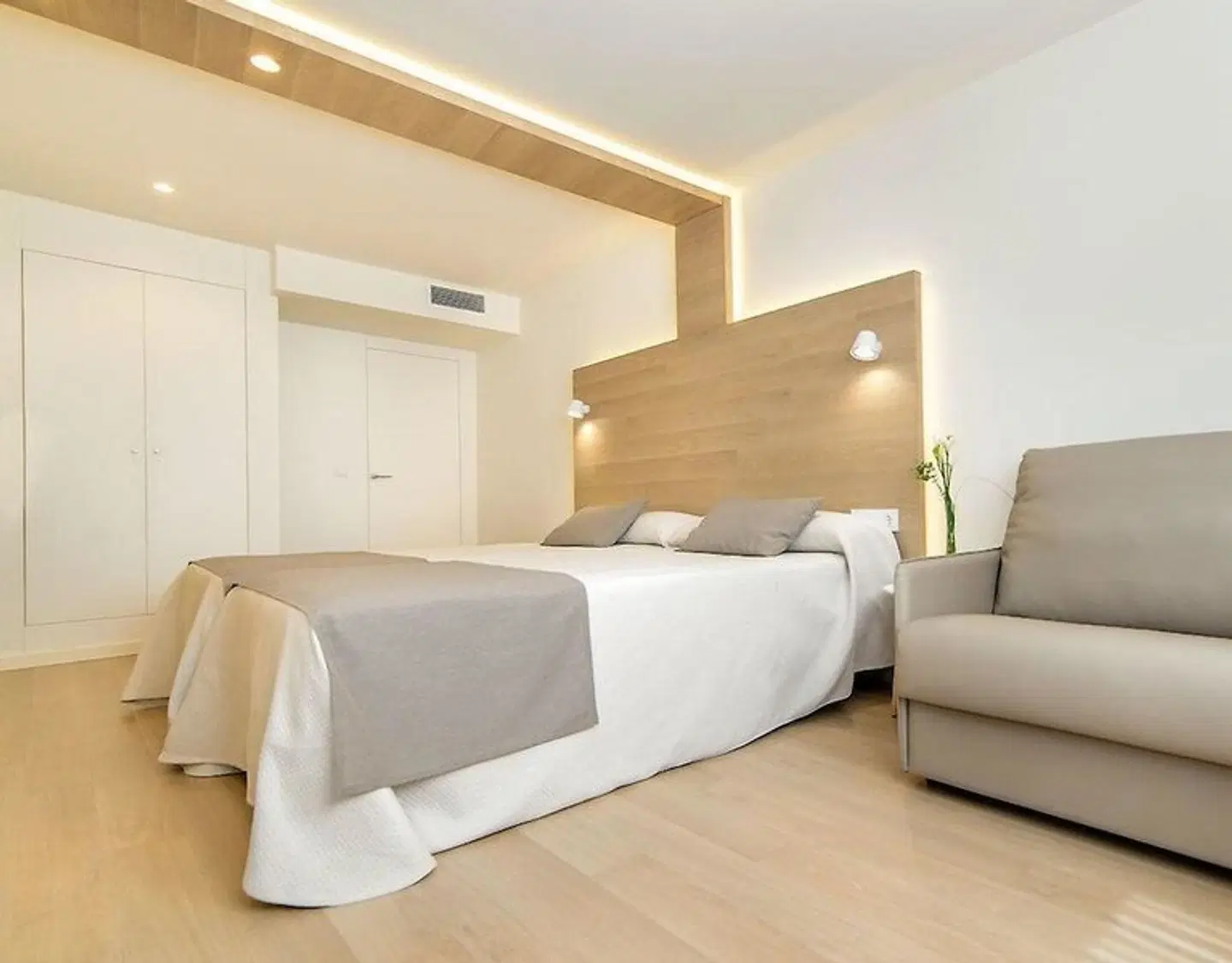 Carlos I ROOM_EXAMPLE