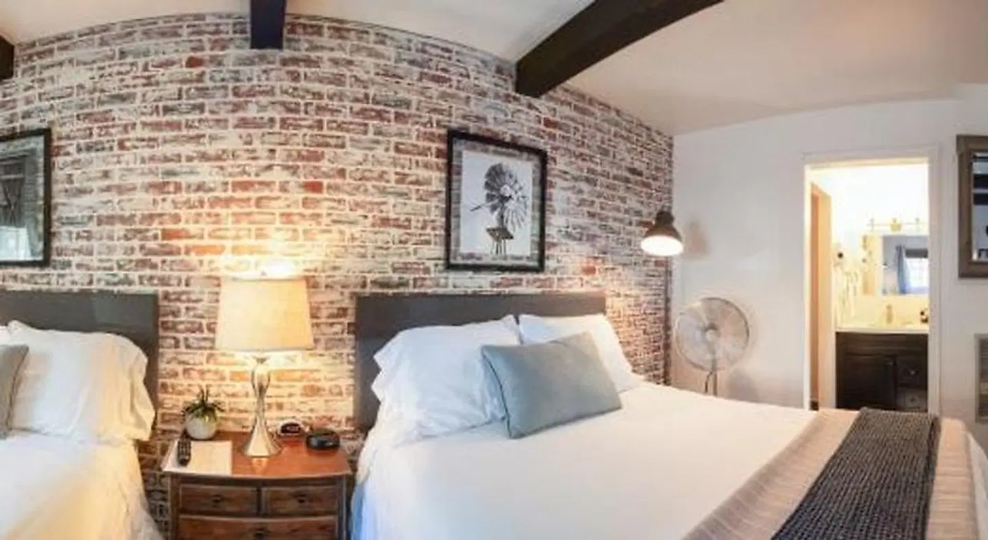 Shell Beach Inn ROOM_EXAMPLE