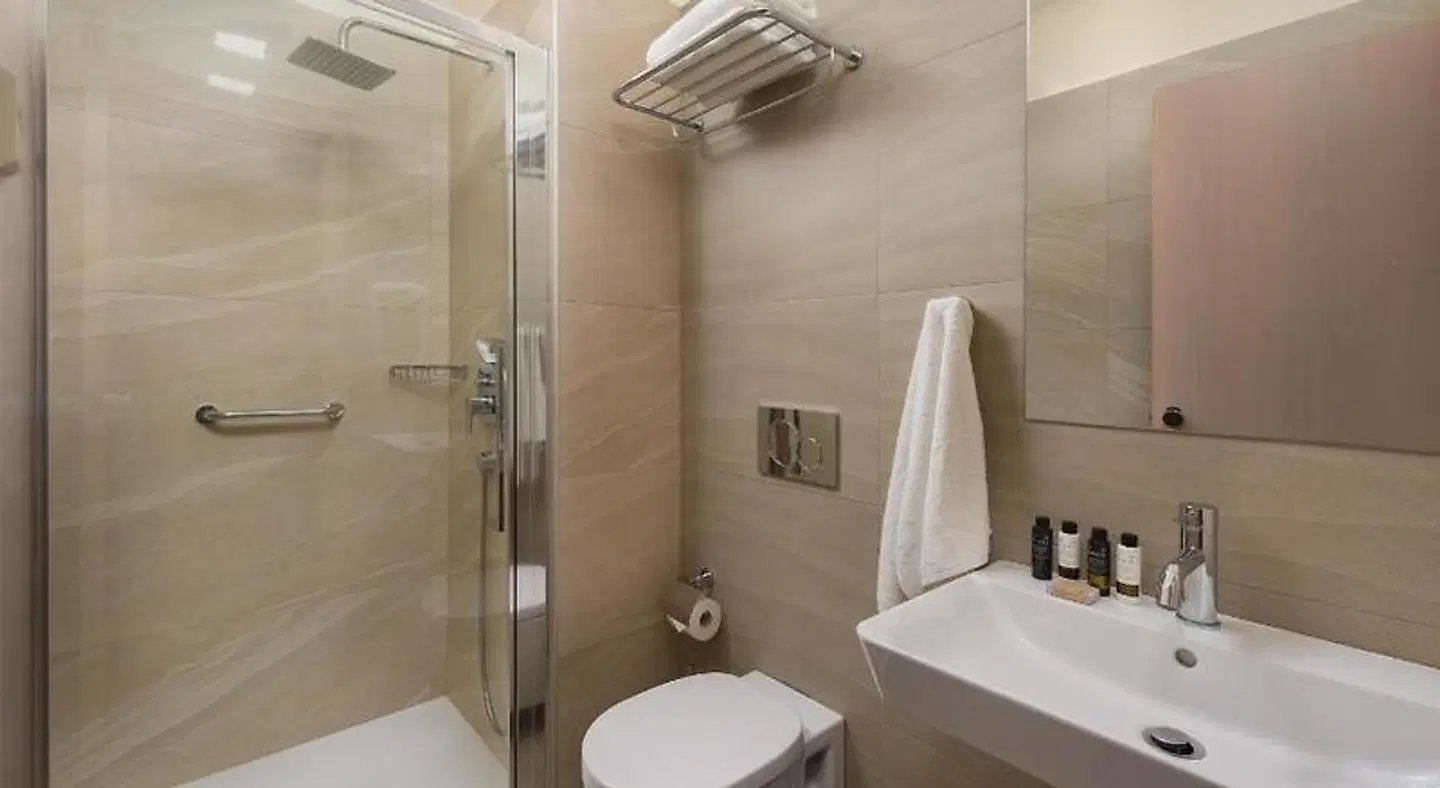 Matoula Beach Hotel Badezimmer