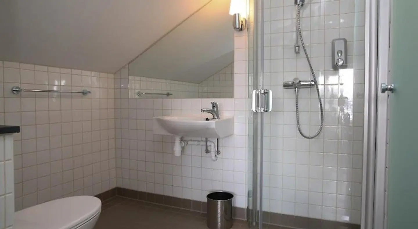 Breidablikk Guesthouse Badezimmer