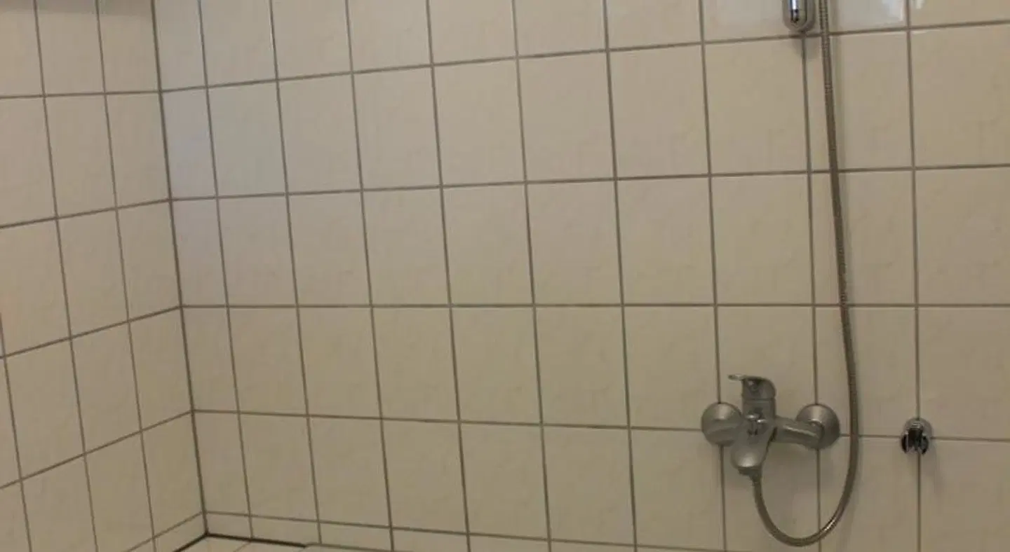 APARTHOTEL 1A Badezimmer