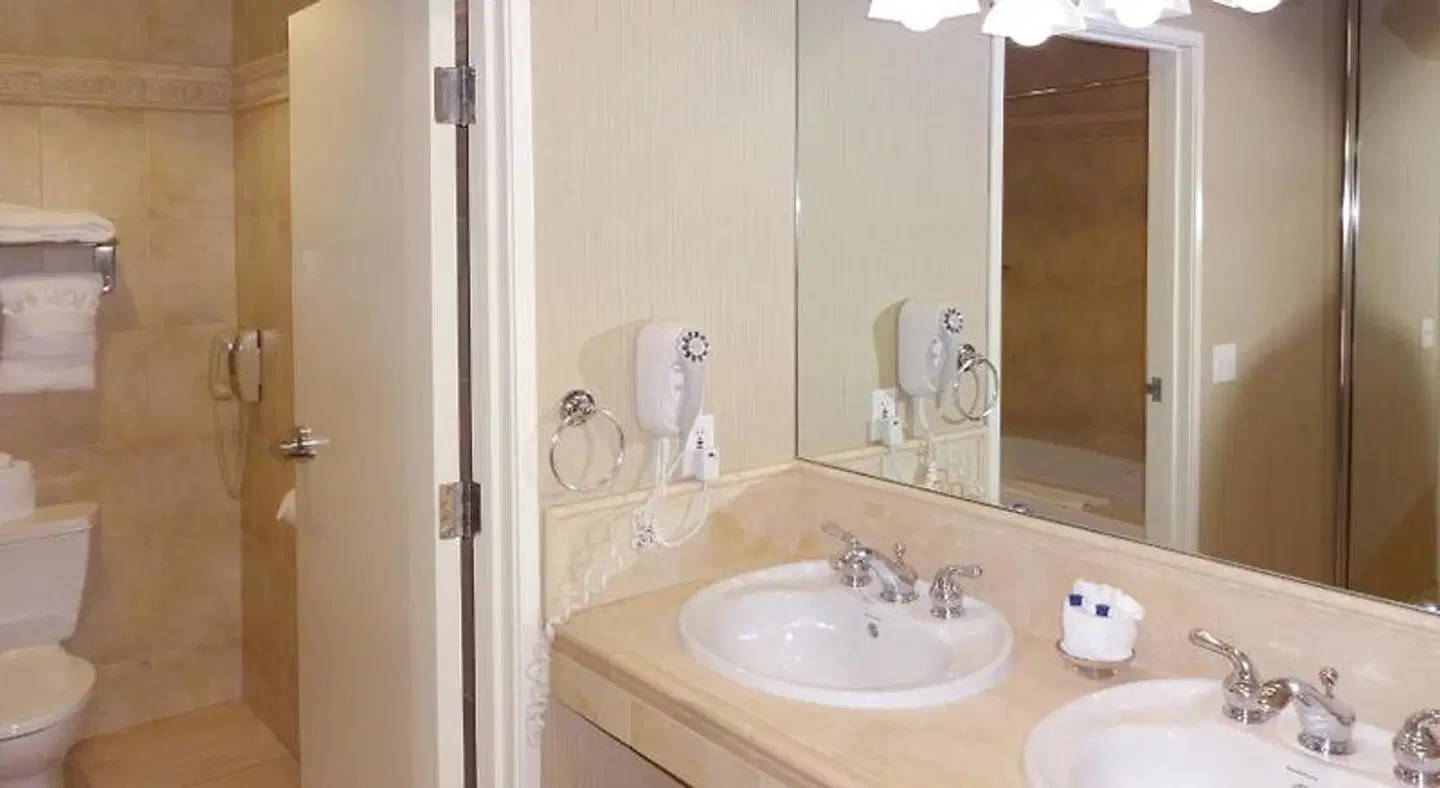 Best Western PLUS Casablanca Inn Badezimmer