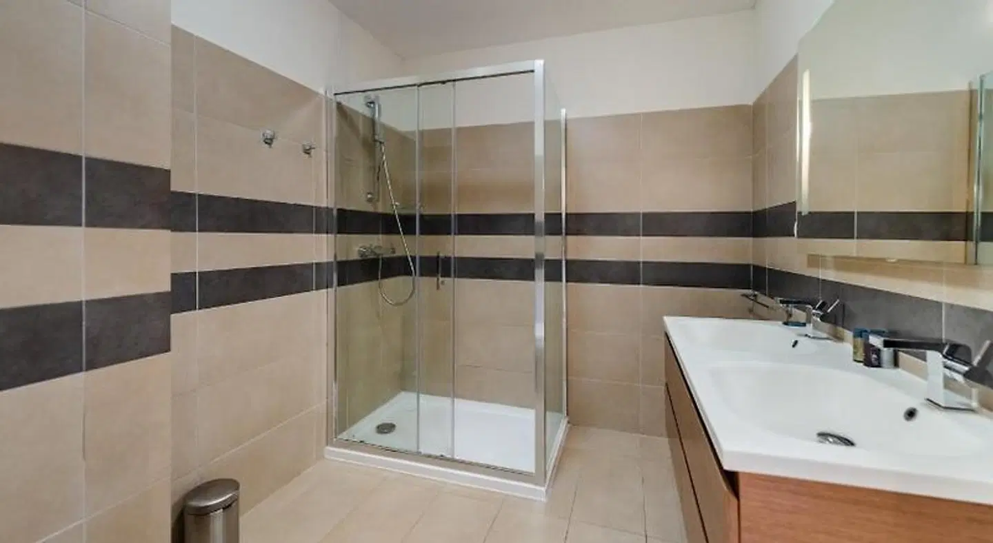 Residence Salina Bay Badezimmer