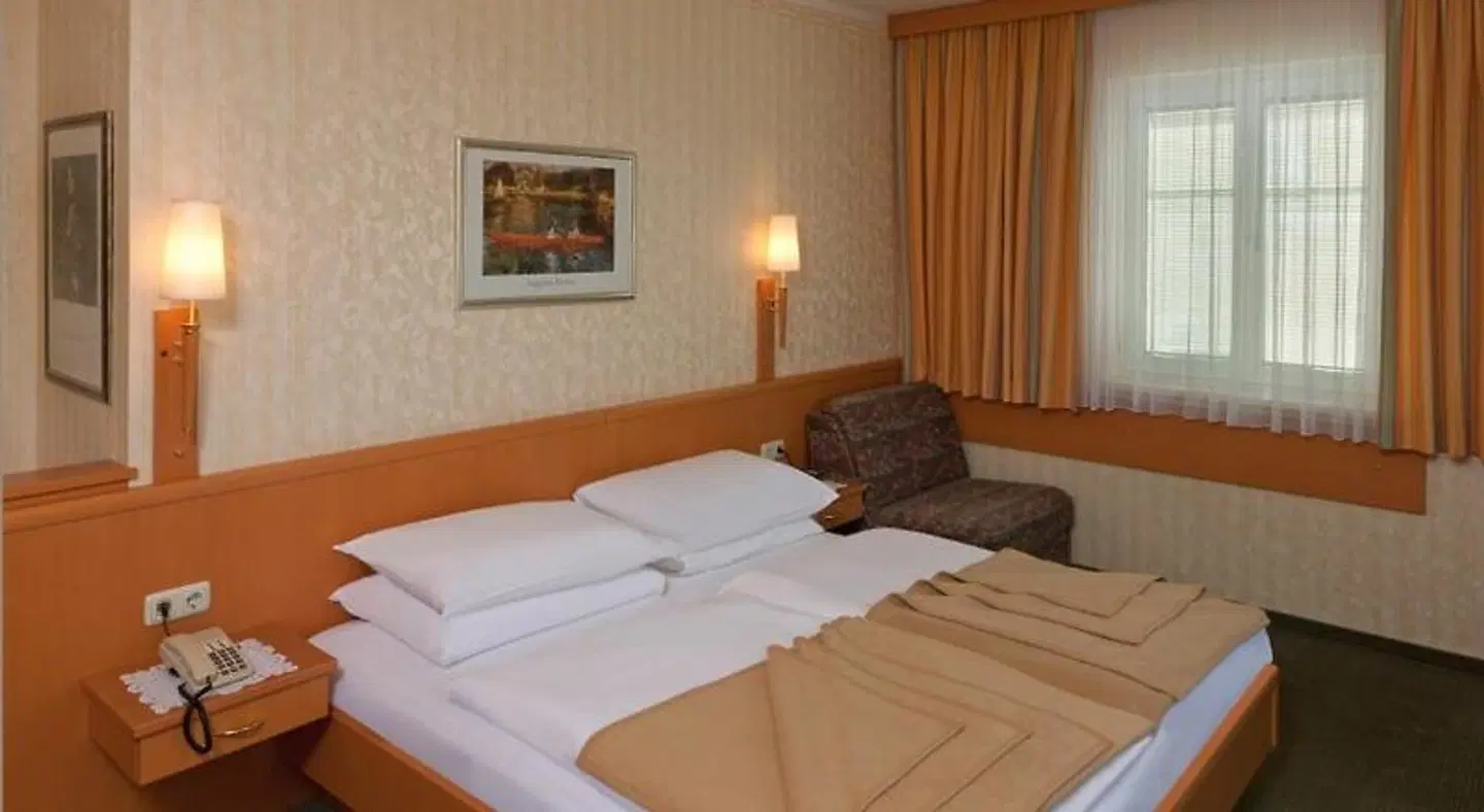 Hotel Hallerhof ROOM_EXAMPLE