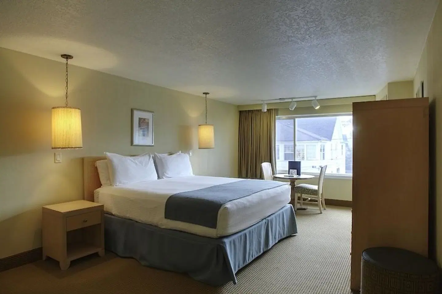 Hi-Tide Oceanfront Inn ROOM_EXAMPLE
