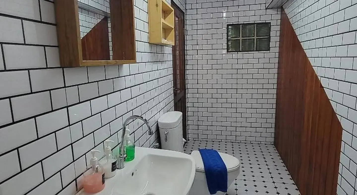 Namphung Phuket Badezimmer