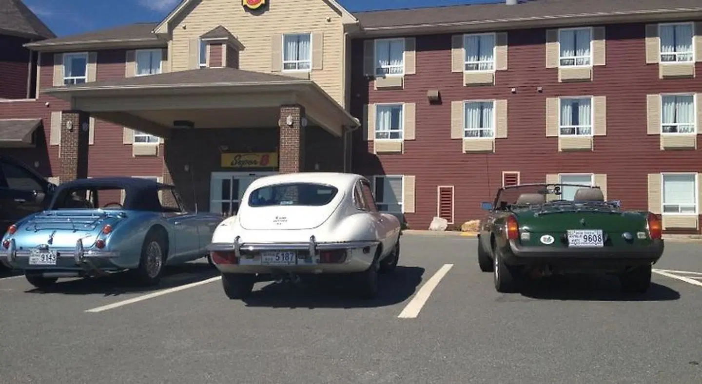 Super 8 by Wyndham Windsor NS EXTERIOR