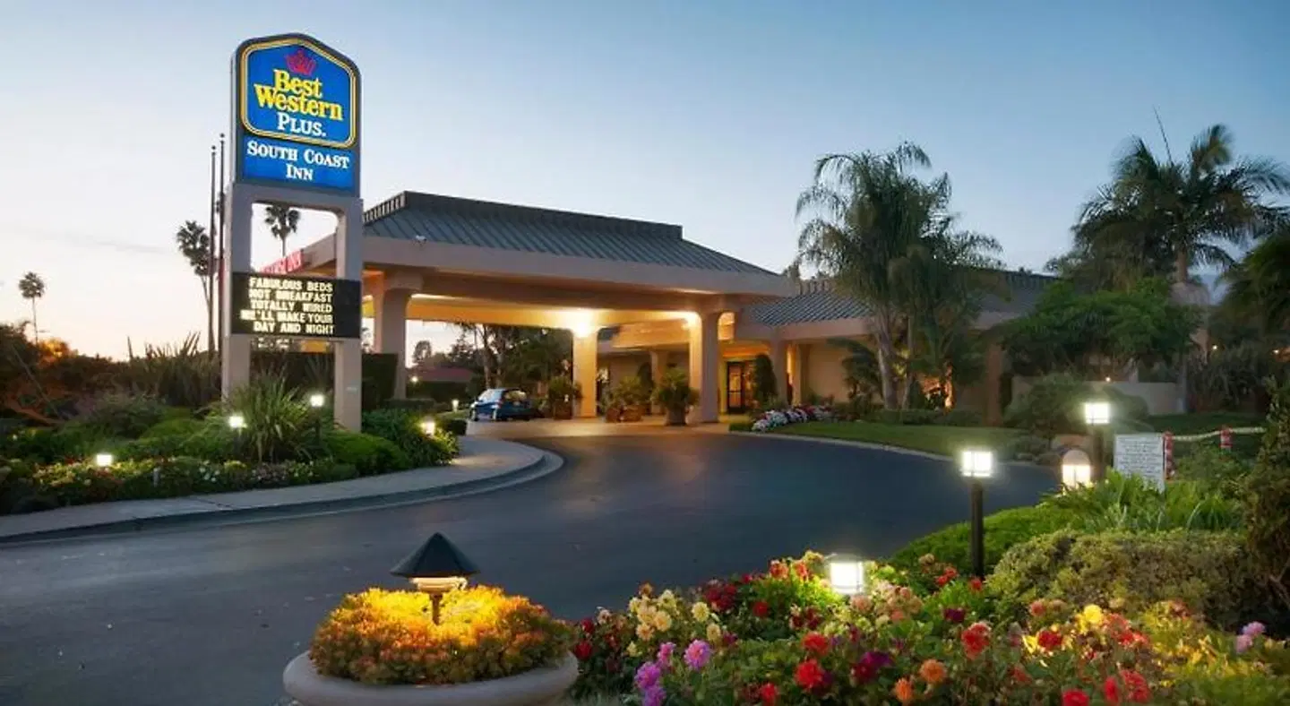 Best Western Plus South Coast Inn EXTERIOR