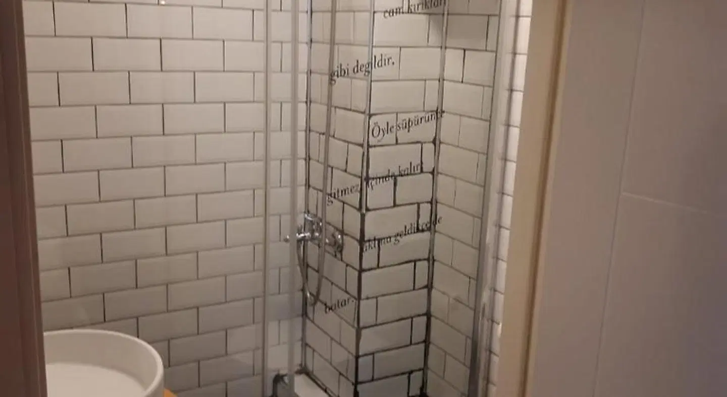 Hot Budget Ortakoy Badezimmer