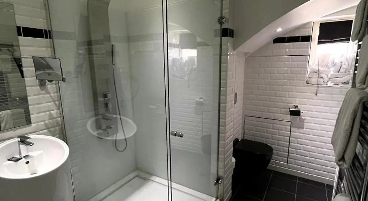 Art Hotel Badezimmer