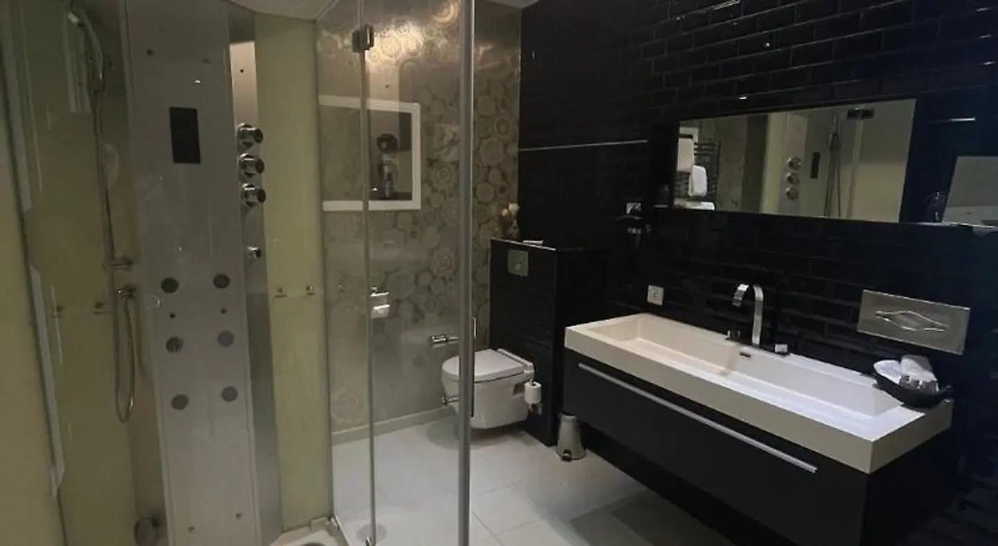 Art Hotel Badezimmer