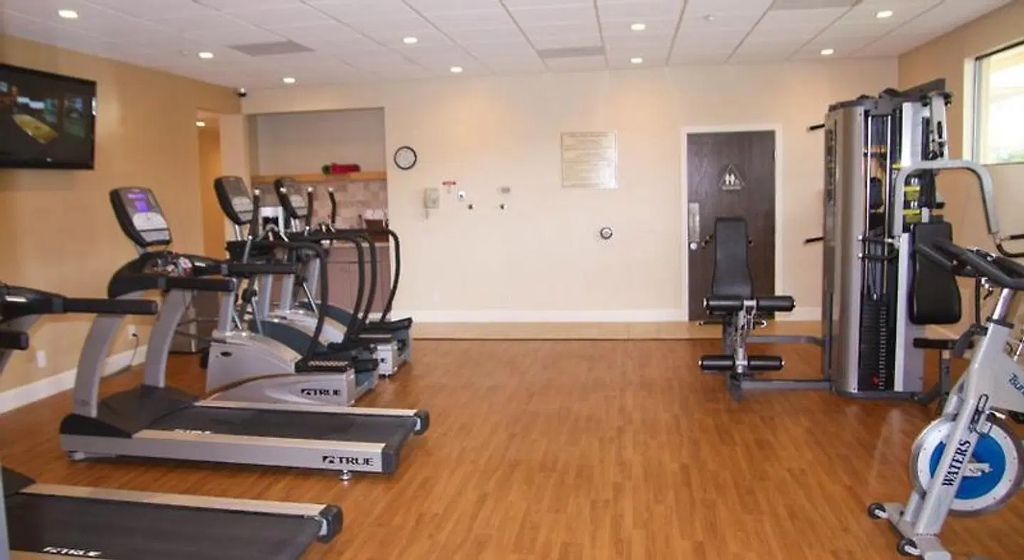 Best Western Plus South Coast Inn SPORTS_AND_LEISURE