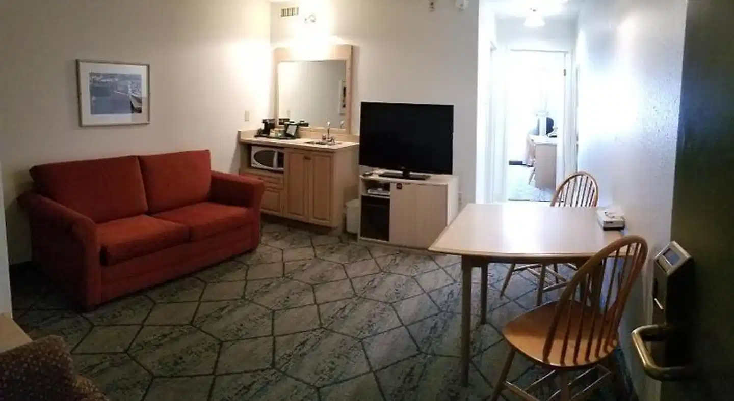 Ramada by Wyndham Miramichi New Brunswick Wohnbeispiel