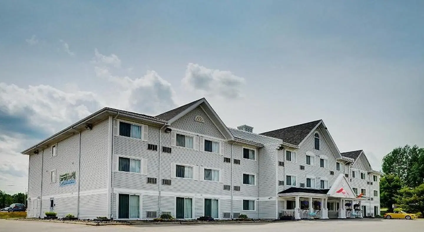 Ramada by Wyndham Miramichi New Brunswick EXTERIOR
