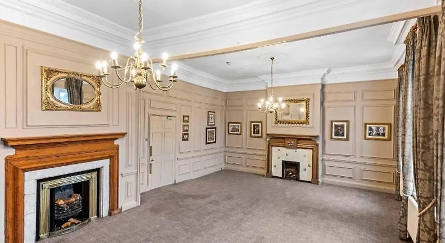 Legacy Dukes Head LOUNGE_LOBBY